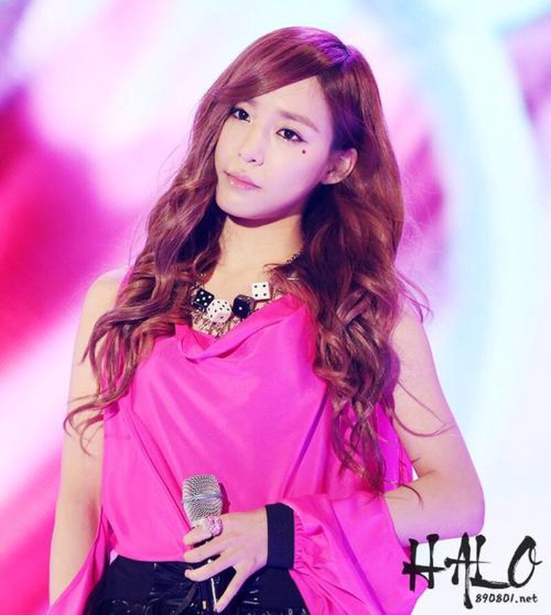 黄美英Tiffany跟Gray恋爱SM秒发声明澄清只朋友吃瓜群众表示这集我看过